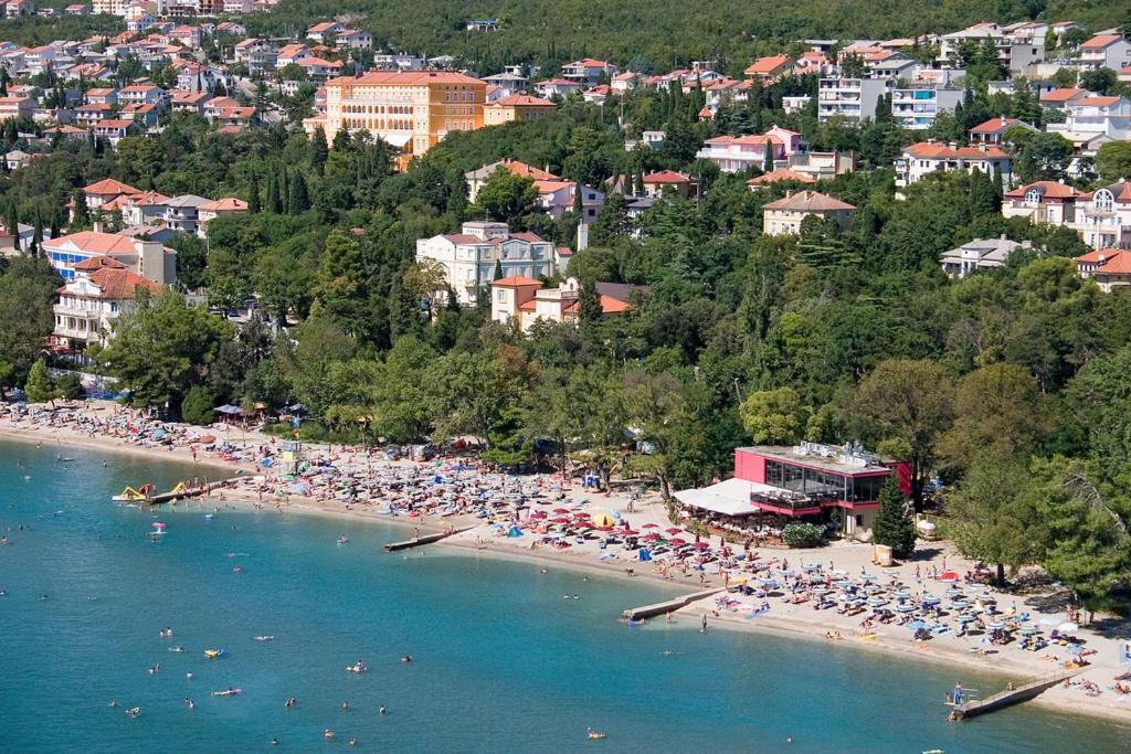 Sandy Crikvenica