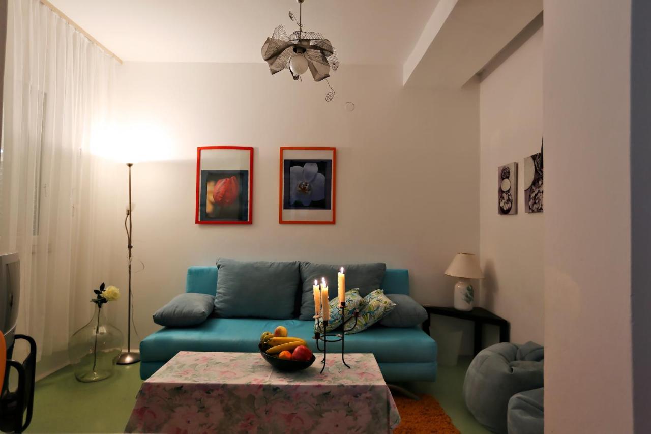 Sandy Apartment *